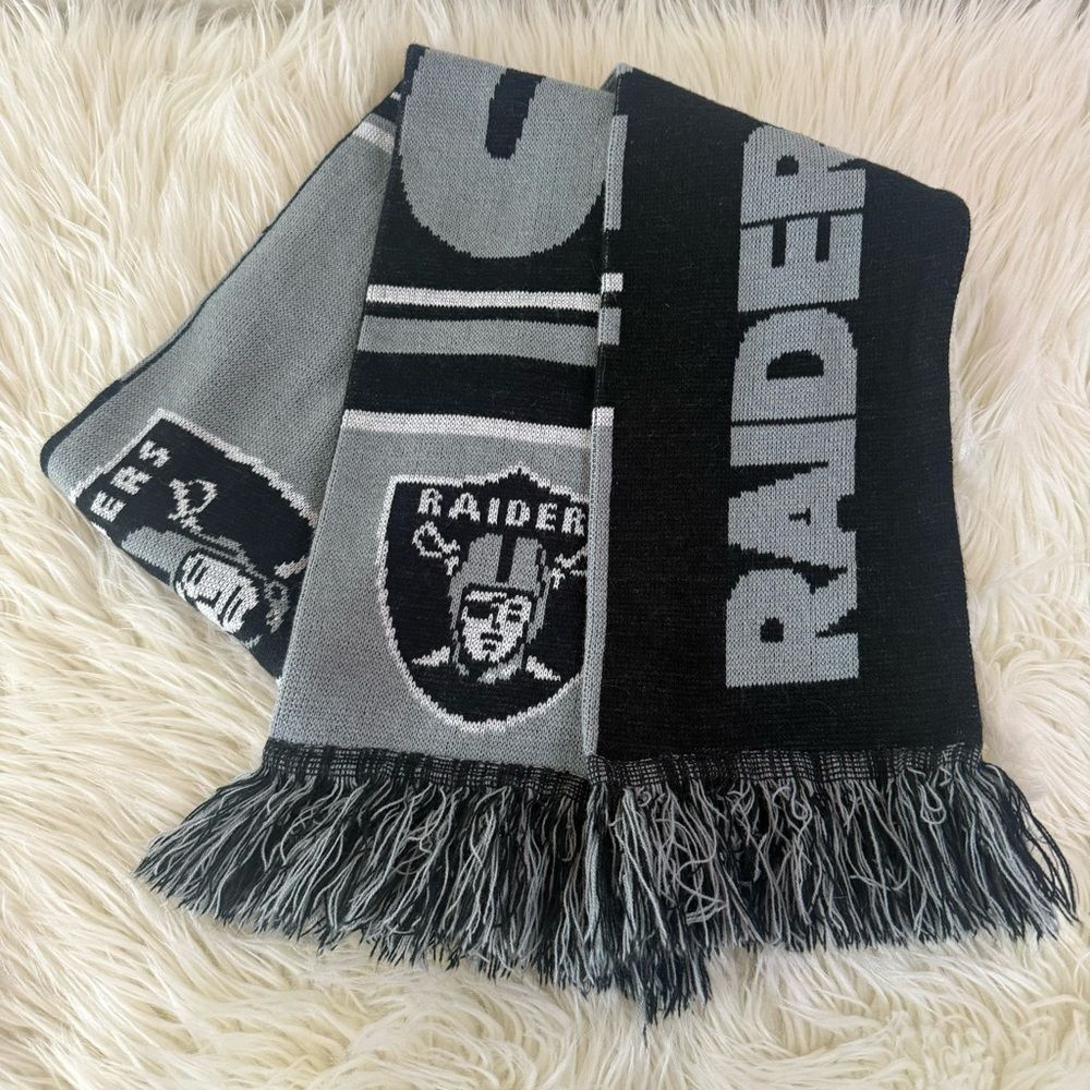 NFL Raiders Black and Gray Scarf